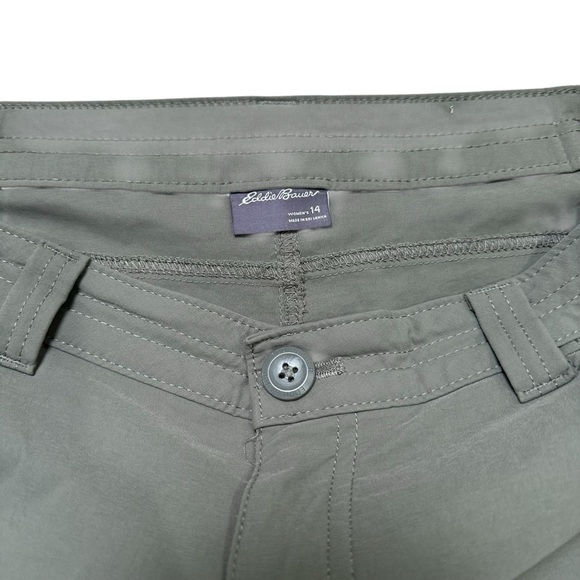 Eddie Bauer Women’s 14 Olive Green Rainier Hiking Short - Picture 2 of 7